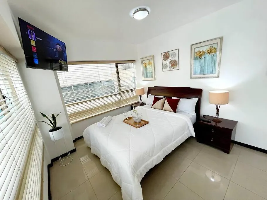 Ecuabook Suite Familiar 810 Frente Mall Del Sol 瓜亚基尔 0*,