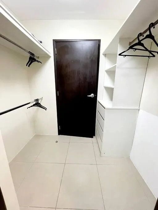 Ecuabook Suite Familiar 810 Frente Mall Del Sol 瓜亚基尔