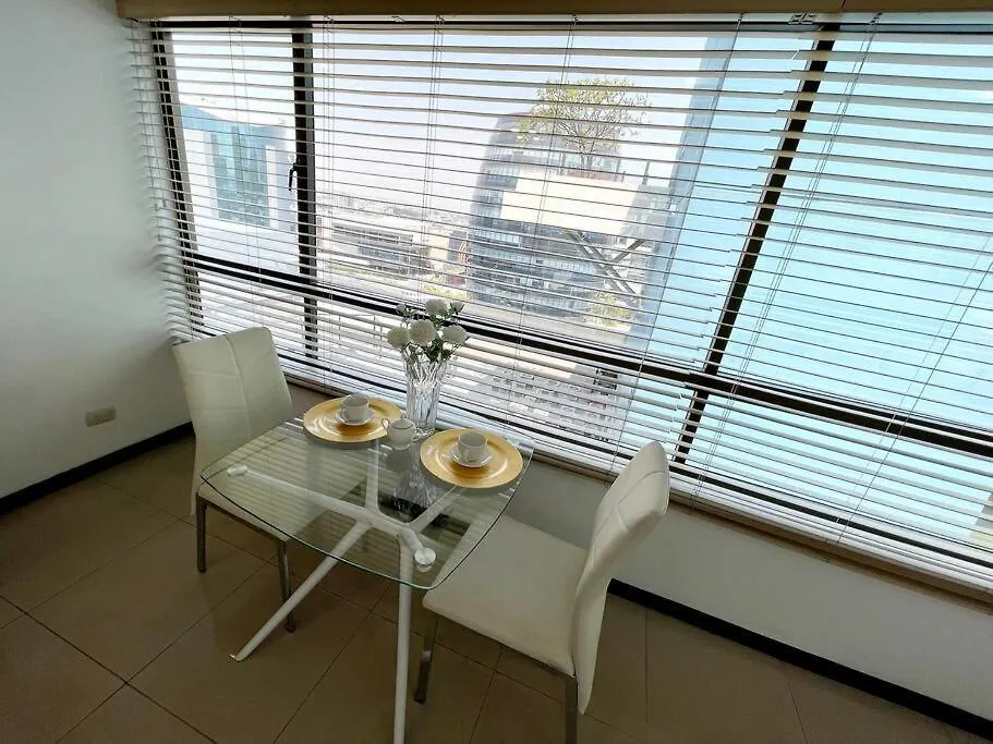 Ecuabook Suite Familiar 810 Frente Mall Del Sol 瓜亚基尔 公寓
