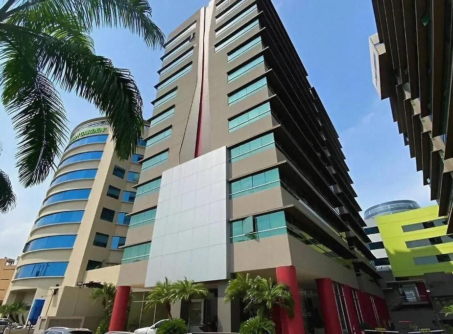 Ecuabook Suite Familiar 810 Frente Mall Del Sol 瓜亚基尔 0*,  厄瓜多尔