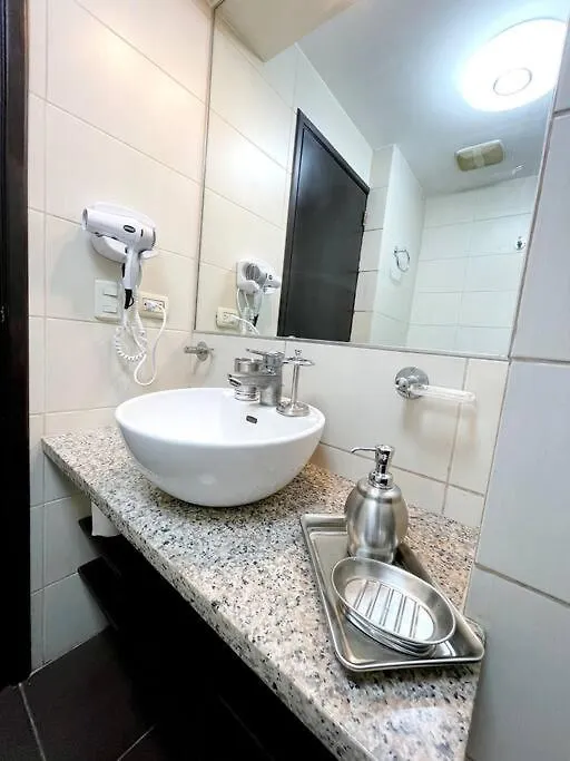 Ecuabook Suite Familiar 810 Frente Mall Del Sol 瓜亚基尔 厄瓜多尔