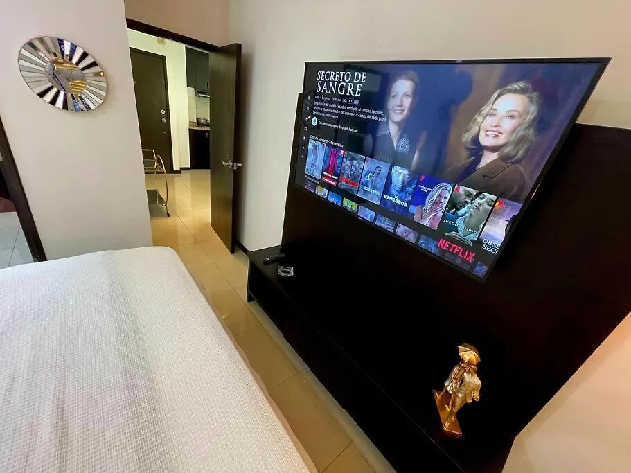 Ecuabook Suite Familiar 810 Frente Mall Del Sol 瓜亚基尔 0*,